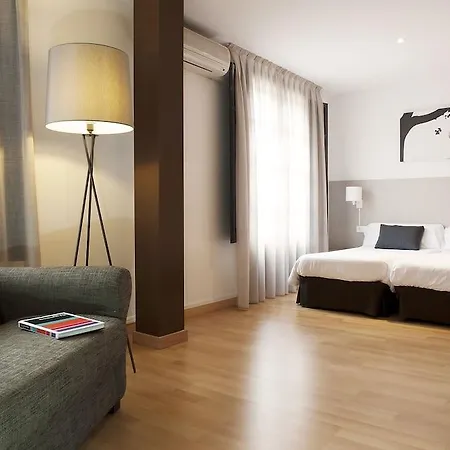 Hotel Aspasios Plaza Real 3*